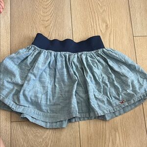 Hollister Chambray Blue Gathered Skirt with Navy Waistband